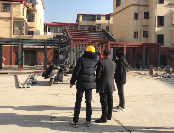 南昌市政建設集團黨委委員副總經(jīng)理付海華塘山鎮(zhèn)青湖村城中村改造工程項目6002.jpg
